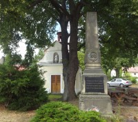 pomník padlým ve Stradově