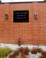 hromadný hrob v Chlumci