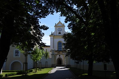 Vstup do areálu zámku