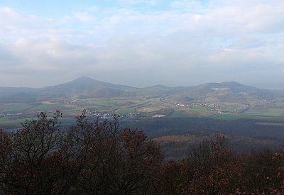 dscn5839-krajina-z-lovose.jpg