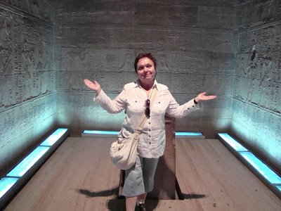 Egypt 2011, ptolemaiovský chrám boha Hora v Edfu, komnata posvátné bárky