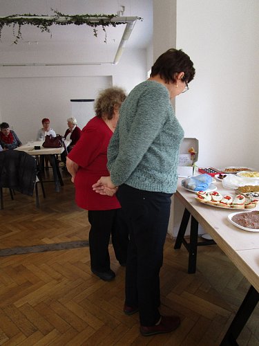 Já bych si i ďobla, snídani mi ráno sežral pes!