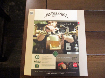 Jídelní lístek měl pomalu velikost Rudého práva.