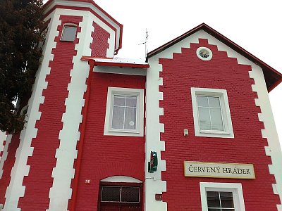 07 - Červený hrádek