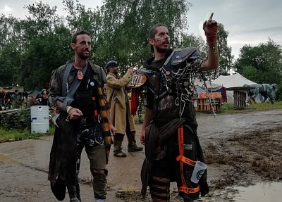 Dva z jednoho kmenu.