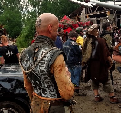 "Vystajlovaný" ze všech stran.