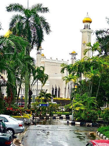 Mešita Omara Aliho Saifuddiena