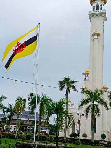 Mešita Omara Aliho Saifuddiena