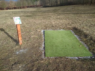 U židovského hřbitova