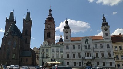 Nezaměnitelné panorama hradeckých věží