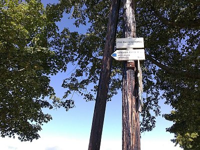 Rozcestník pod Pacovou horou