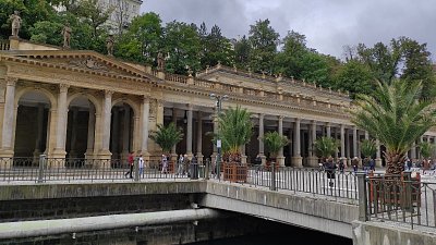 Mlýnská kolonáda byla stavěna dle návrhu architekta Josefa Zítka v letech 1871-81