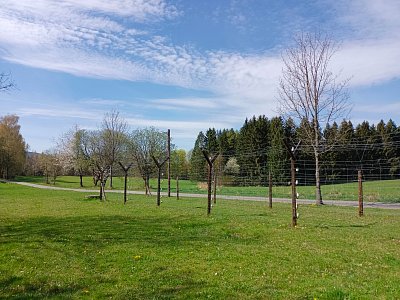 A dráty pod vysokým napětím