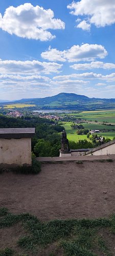 A zase se nemůžu vynadívat, jak je tu krásně.