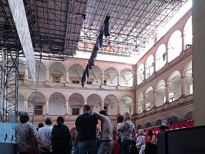 Nové nádvoří Zámku s vysouvací střechou