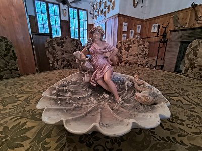 V loveckém salónku