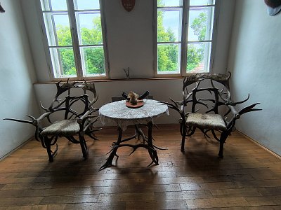 Sedací souprava z daňčích trofejí