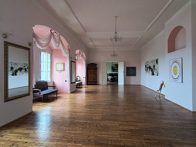 Růžový salón ve 2. patře hradu