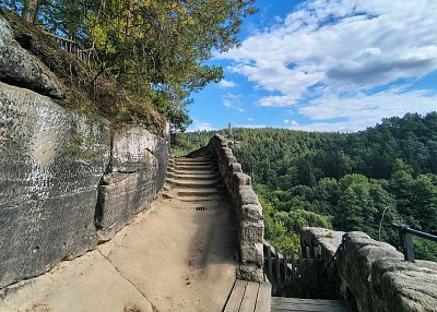 S výhledem na rozhlednu