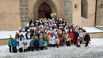 Rok od roku je nás víc