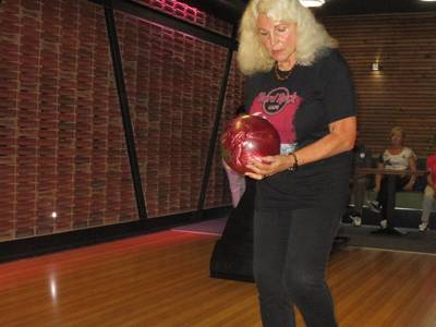 Ája věští z koule