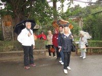 Roztáhneme deštníky...a v zápětí je skládáme