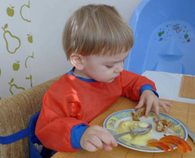 K jídlu jako k dílu