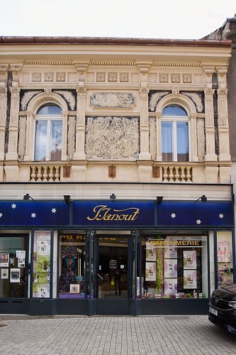 21 Novorenesanční dům se sgrafity