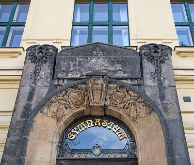 34 Portál gymnázia