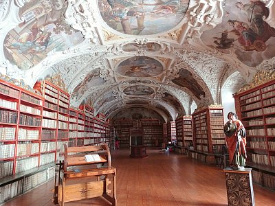 30-Strahovská knihovna