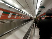 Největší hloubka a nejdelší eskalátory