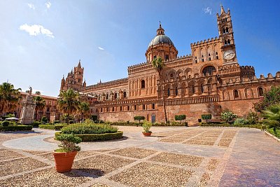 Vlakem na Sicílii v seniorském věku: Palermo, Agrigento, Udine a zpět domů