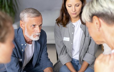 V létě se rozpadají vztahy a problémy se derou na povrch