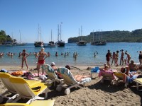 Kemer - pláž v zátoce