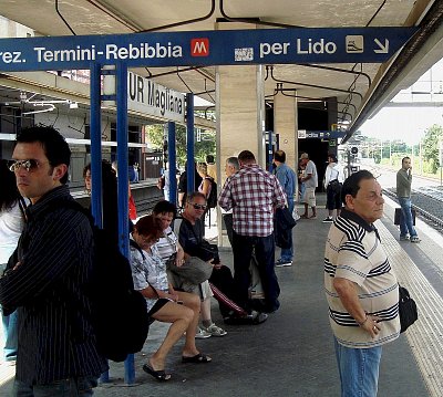 Nádraží EUR Magliana, Řím *