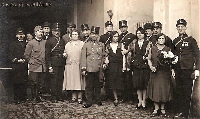 Třebenický ochotnický spolek 3, otec zcela vpravo