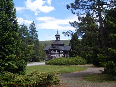 V tomto pavilonku je tekucí voda skutečně nejžádanější*