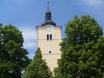 I Valašské Klobouky jsou obklopeny nádhernou zelení