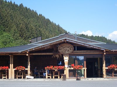 Zajímavá i vynikající restaurace na salaši Krajinka