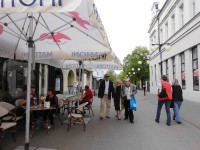 Náhodné odpolední  foto - dáma uprostřed Emilia Došeková