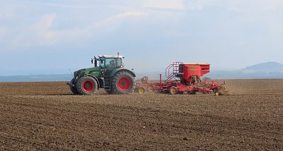 traktor-seje.jpg