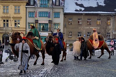 Tři velbloudi...