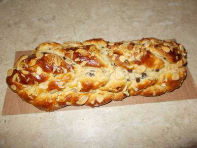 Máslová vánočka s mandlemi