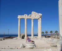 Side - zbytky Apollónova chrámu