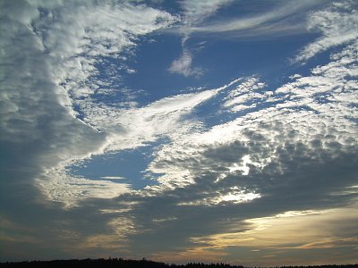 Zimní královna barvy rozhodila na nebeské báni