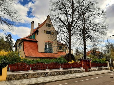 zpovidani-vila-praha-bubenec-20210425-190125.jpg