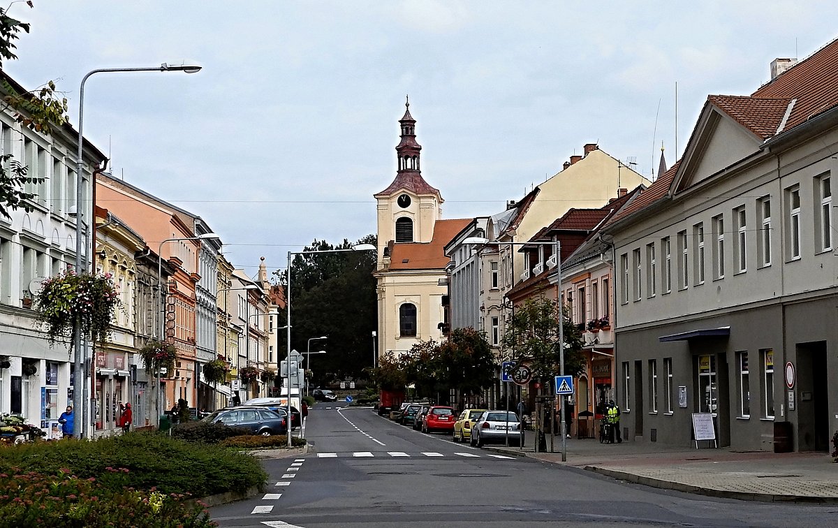 Jak dlouhé jsou Lovosice?