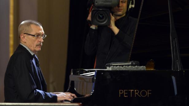 Světový muzikant Emil Viklický: 
Člověk  se musí přičinit sám!