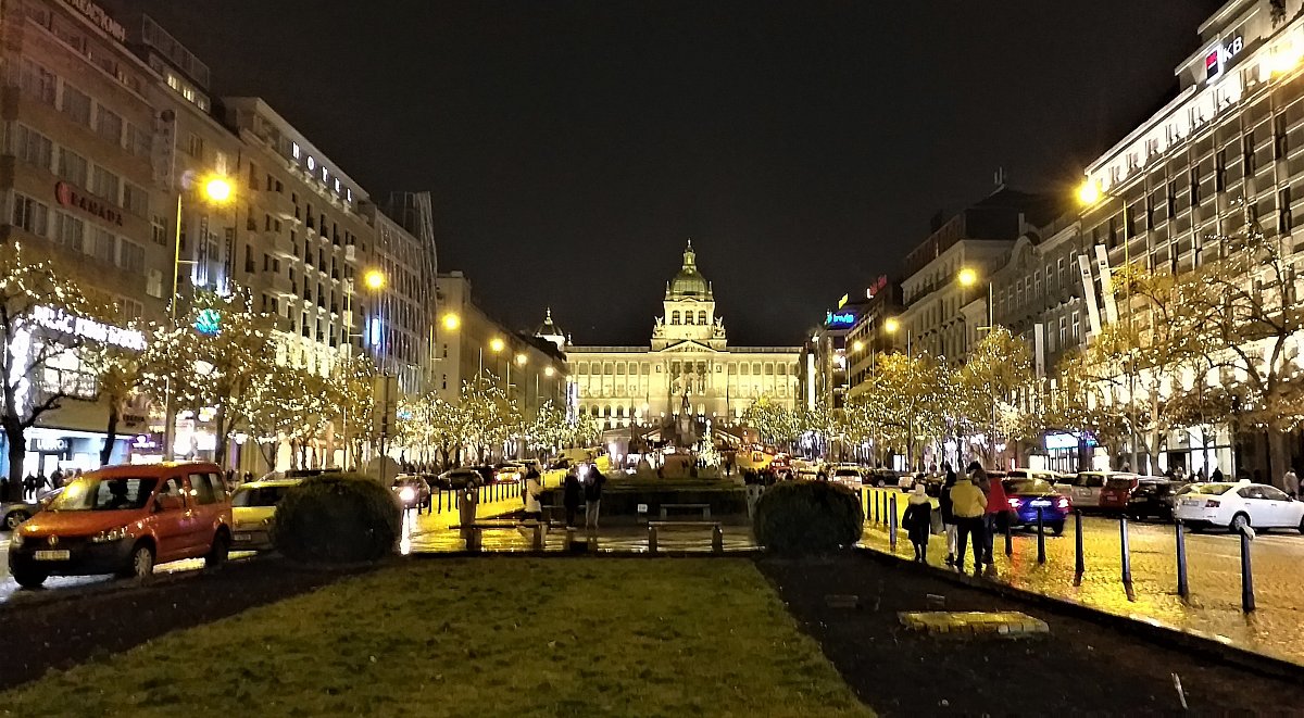 Podej mi ruku a projdem Václavák