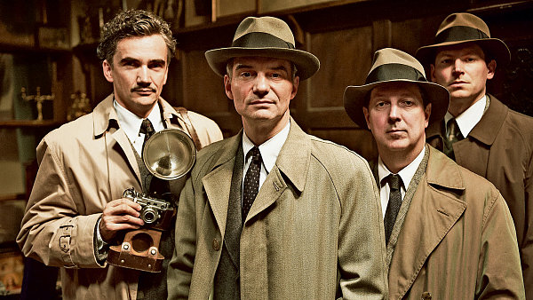 Nejlepším filmem loňského
roku je podle kritiků Ve stínu